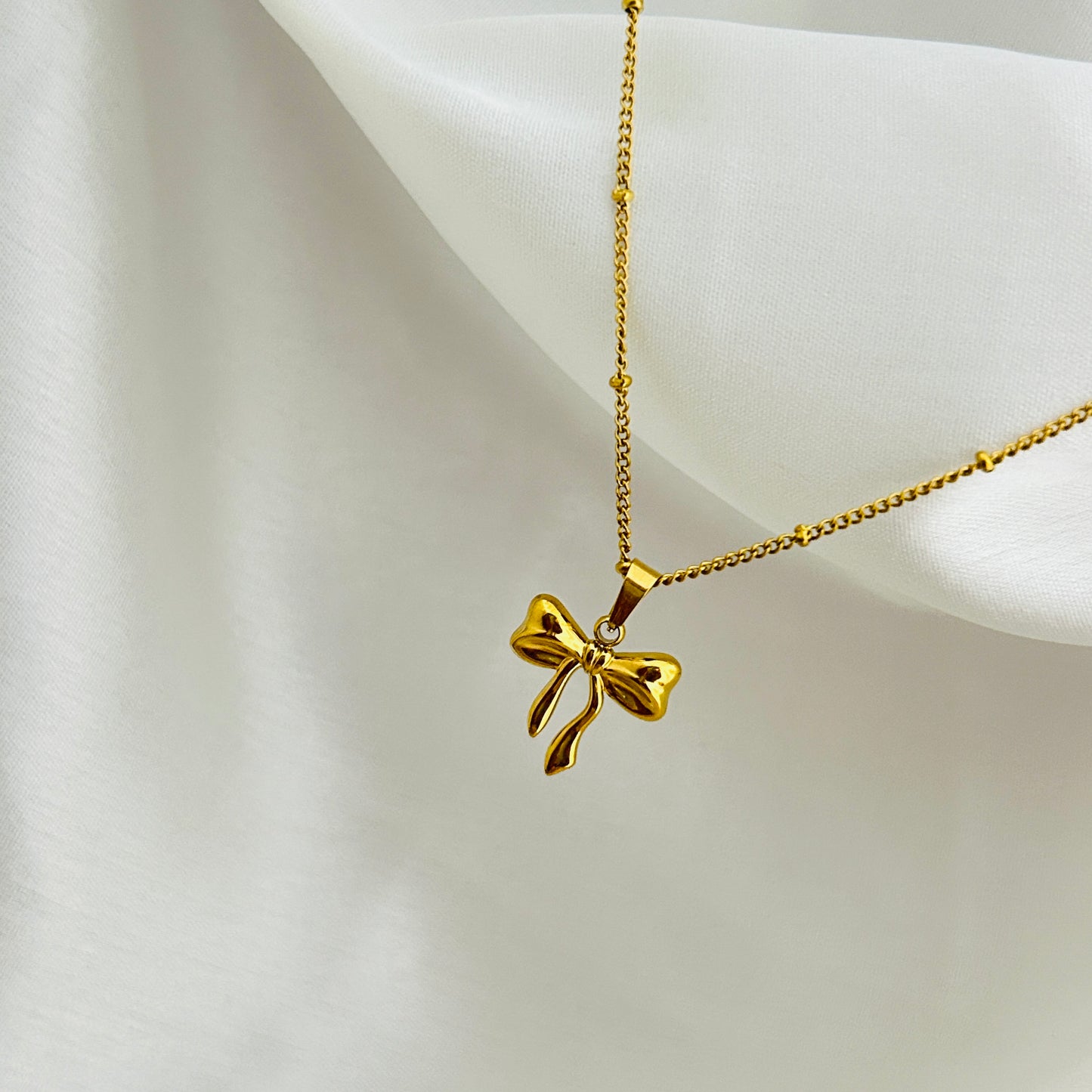 Bow Era Necklace