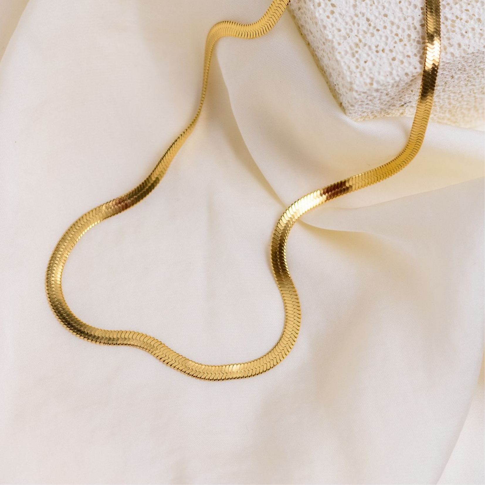 gold snake chain, silver snake chain, rose gold snake chain, anti tarnish jewellery, diva, diva find, gifts for her, 18k gold plated jewelery