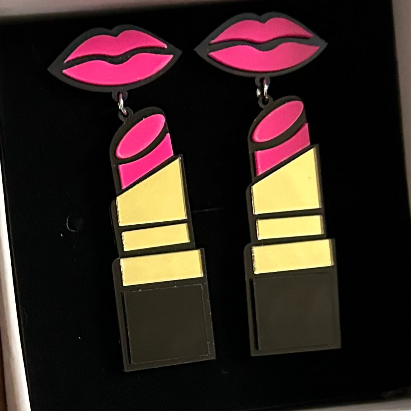 Lipstick Fever Earrings