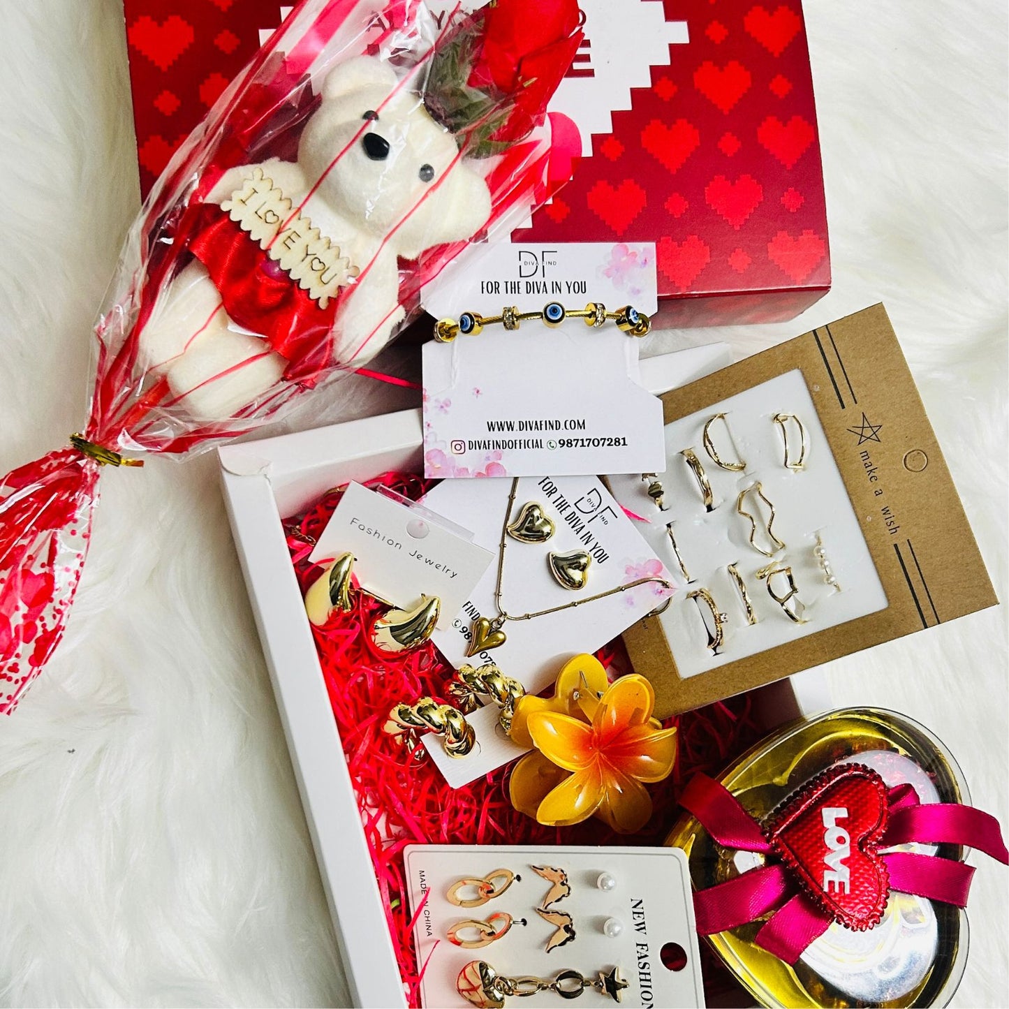 Heart Rule Hamper