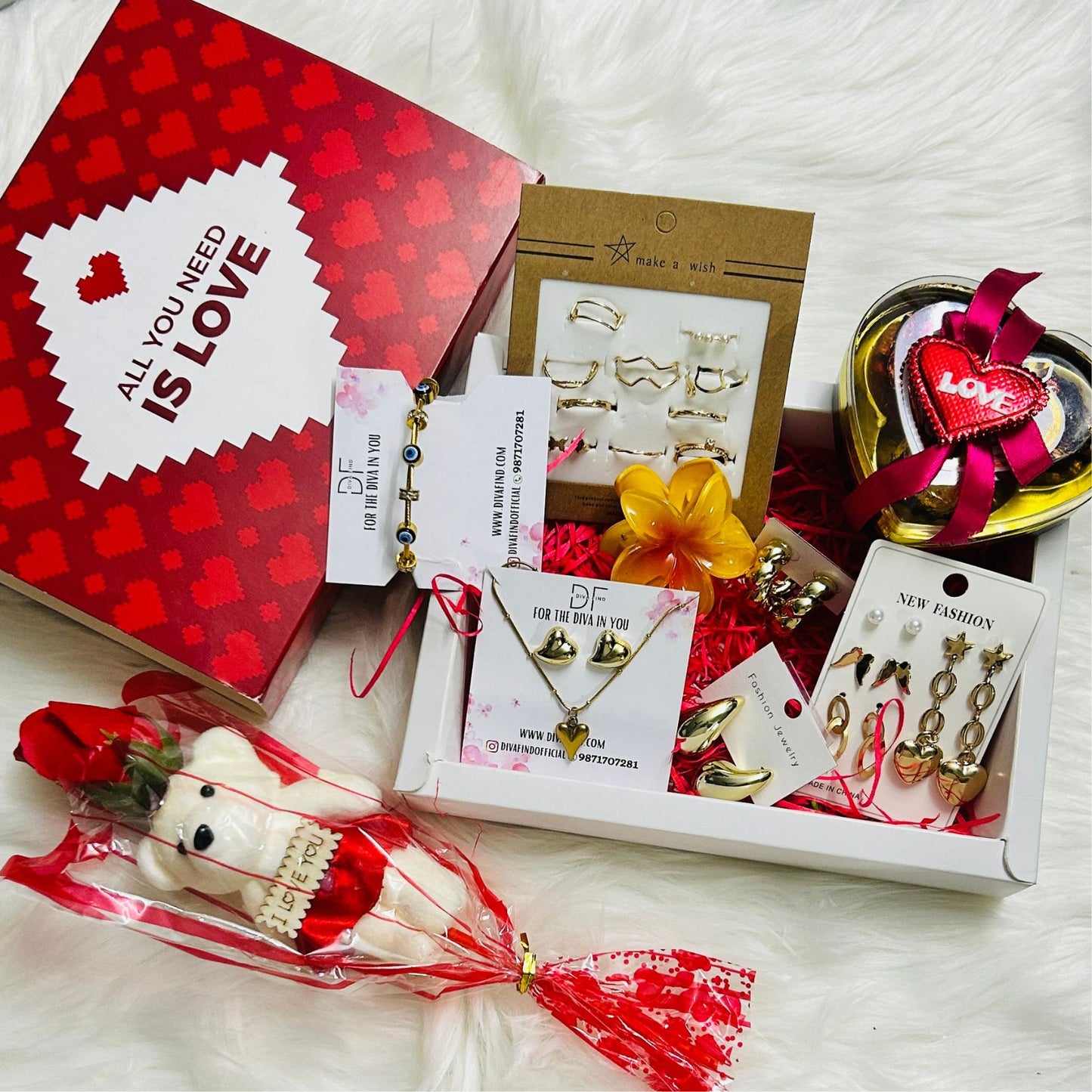 Heart Rule Hamper