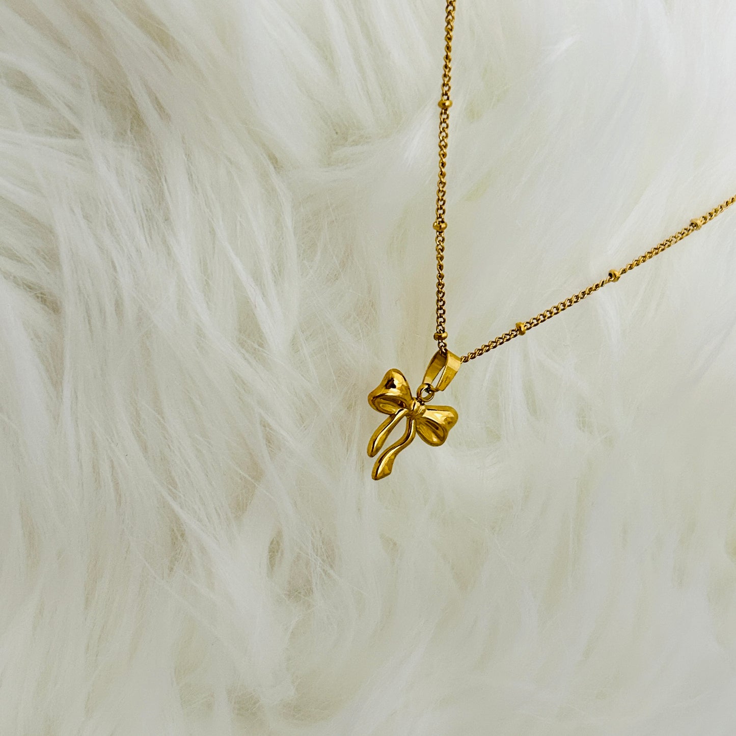 Bow Era Necklace