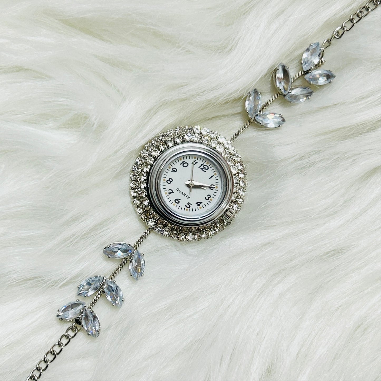 Elegante Bracelet Watch